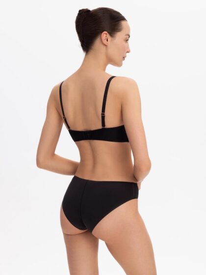 S21-0430-VMC-SY-04-Full-Body