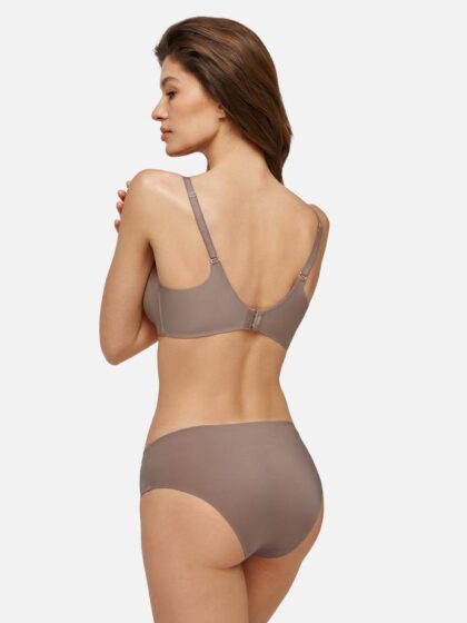 W21-1392-BRO-SZ-04-Full-Body